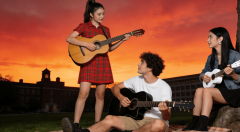 <b>他们能够更好地舆解和控制分歧言语的音乐表达</b>